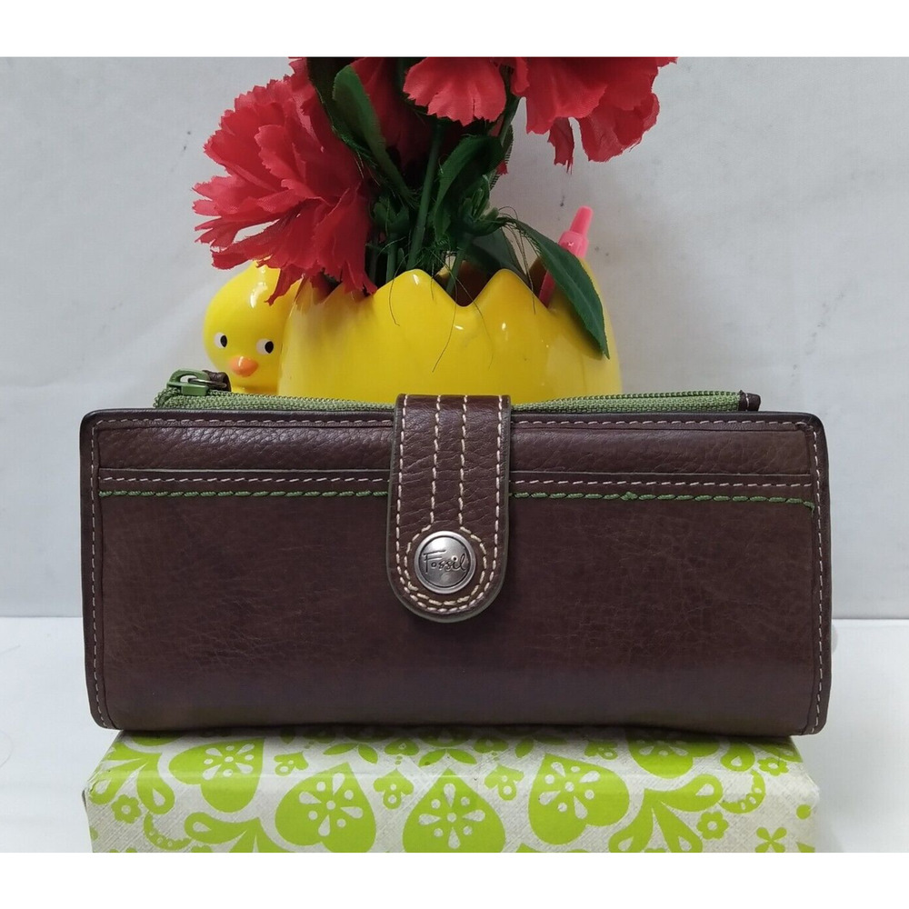 Fossil Brown Leather Credit Card ID Window Bifold Wallet